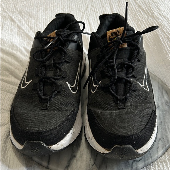 Nike 10 Crater Remixa
Black Dark Smoke Grey White (Women's) - Picture 2 of 14